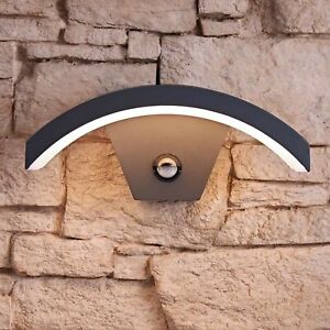 Curve Halo Modern IP54 LED Outdoor Security Wall Mounted Light with PIR Sensor