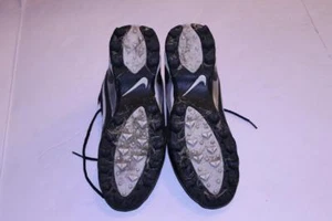 Men's Nike Sz 9 Football Cleats Used One Season - Picture 1 of 3