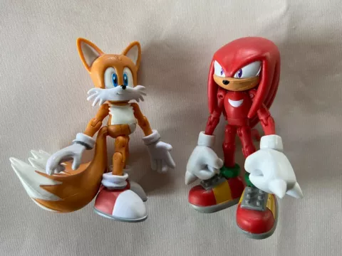 JAZWARES SEGA SONIC THE HEDGEHOG Knuckles & Tails 3in FIGURES broken/damaged Cover