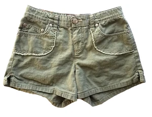 Girl's Green Mudd Shorts Size 10 Reg Heart Pockets Rhinestones Distressed Trim - Picture 1 of 11