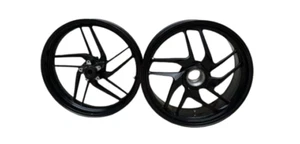 DUCATI PANIGALE 1199 1299 V2 V4 V4S V4R WHEELS - Picture 1 of 1