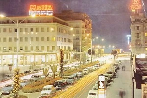 Cartolina - Pescara - Corso Umberto di notte - 1965 - Picture 1 of 2