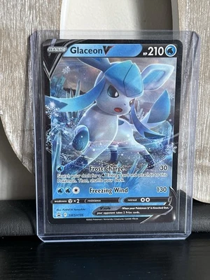Glaceon V SWSH196 Black Star Promo Holo Pokémon Card 2022 Sword & Shield - Image 1 of 2
