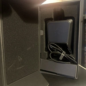 Razer Base Station - V1 With Box - Picture 1 of 3