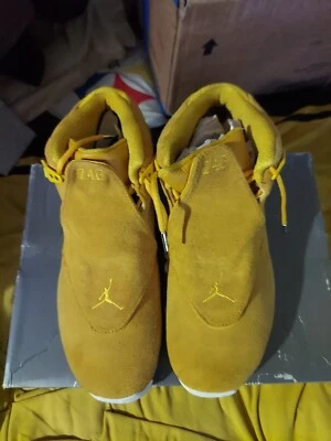 Size 13 - Air Jordan 18 Retro Yellow Suede Foto 1 de 4