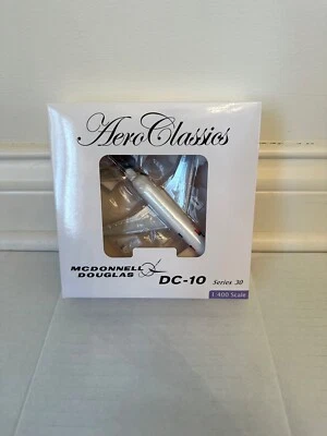 Aeroclassics 1:400 Diecast Model FedEx DC-10 Airplane N566FE - Image 1 of 4