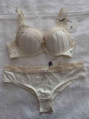 PLEASURE STATE, Bra in size 36C & Brazilian in Size M, Colour in Ivory - Image 1 of 2