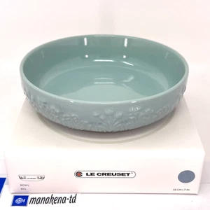 Le Creuset Sphere Dish 18cm Spring Relief Sea Salt Heat Resistant Stoneware NEW - Picture 1 of 16
