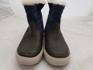 Merrell Winter boots, Size 9 New - Picture 1 of 5