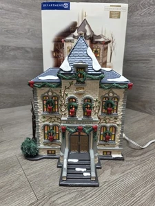 Department 56 FROST UNIVERSITY 799927 Collector's Ltd Edition Free Shipp READ!! - Picture 1 of 10