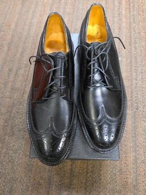 Florsheim Imperial 96624 V-Cleat 5 clavos punta de ala negro guijarros Kenmoor talla 10,5 E Foto 1 de 4