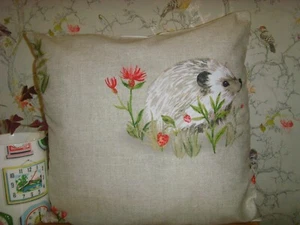 MADE IN BEIGE HEDGEHOG FLORAL PRINT COTTON cushion cover 16in COTTON - Picture 1 of 2