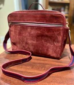 Vintage 1970's Gucci Burgundy and Suede Travel Shoulder Bag  - Picture 1 of 16