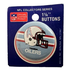 NFL FOOTBALL HOUSTON OILERS Now Tennessee TITANS TEAM Vintage Button Sports PIN - Picture 1 of 16