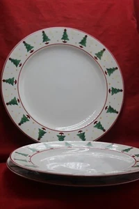 Magic of Santa 3 Dinner Plates Debbie Mumm 11 in. Christmas Trees Sakura - Picture 1 of 5