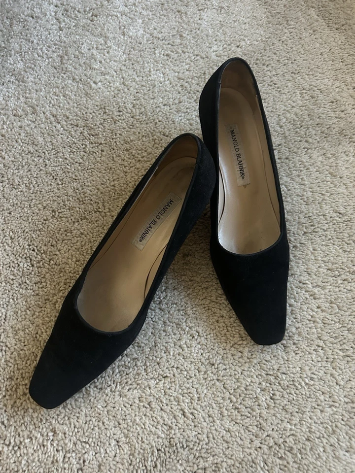Manolo Blahnik 女式麂皮绒黑色高跟鞋 39.5 码 — 第 1/4 张图片