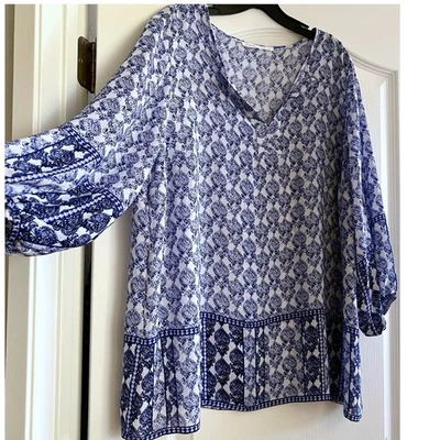 Violet + Clare Top Tunic Popover Blue White Print Split Neck Lightweight Size 1X - Image 1 of 4
