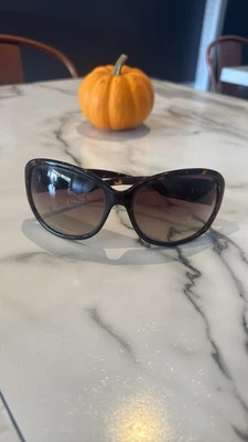 Gafas de sol ARMANI EXCHANGE marrón con caparazón de tortuga para mujer Foto 1 de 4