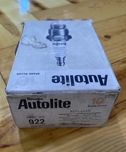 AUTOLITE 922 SPARK PLUGS Set Of 10 New Old Stock - Picture 1 of 1