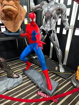 Estatua tamaño real Spider-man versión cómic escala 1:1 estatuilla decoración exhibición Foto 1 de 4
