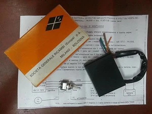 PAQUETE DE ENERGÍA X VOLVER A CARGAR BATERÍA 12V SU PLANTA 6V ADATT. VESPA - Bild 1 von 1