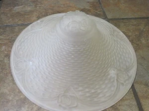 PARALUME PLAFONIERA VETRO SMERIGLIATO, ATTACCO 3 FORI, 111/4" OD., VINTAGE, (2) DISPONIBILI. - Foto 1 di 5