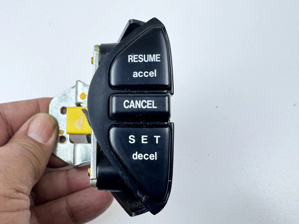 Interruptor de control de crucero Honda Accord 1999-2002 OEM Foto 1 de 4