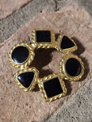 Broche Prendedor Ann Klein Tono Dorado y Negro Acrílico Corona De Colección Foto 1 de 4