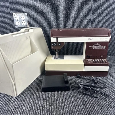 PFAFF Tiptronic 1171 Sewing Machine w/case, pedal, power cable - Image 1 of 4