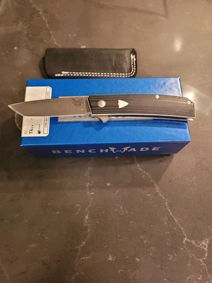 Faca Benchmade 601 Tengu Flipper 20CV borda lisa Tanto Blade preta J Osser - Imagem 1 de 4