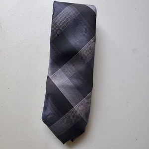 J. Ferrar Men's Narrow Necktie Black, Gray, Silver Plaid Narrow Tie NEW - Picture 1 of 4