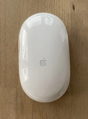 Vintage Apple Wireless Mouse A1015 Bluetooth Optical White for Mac - TESTED! - Image 1 of 4