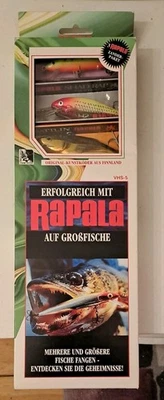 rare Rapala Sammel Set 3 Wobbler mit VHS Kassette Neu OVP Made in Finnland Top - Bild 1 von 4