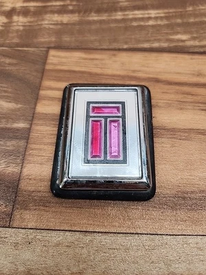 Insignia deslizante emblema bloqueo maletero trasero Oldsmobile Toronado 1986-1989 OEM 20489578 Foto 1 de 4