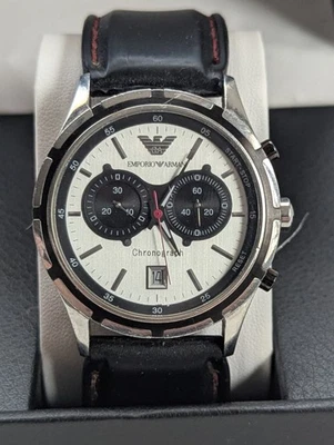 Reloj cronógrafo Emporio Armani para hombre, cara blanca y negra, AR0532 Foto 1 de 4