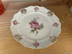 Vintage 8" Bavaria Schumann Plate, Pink Rose on White Scalloped Gold Edge - Picture 1 of 6