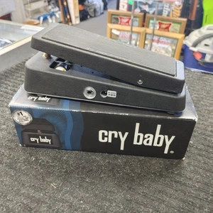 Cry Baby Guitar Pedal - Picture 1 of 5