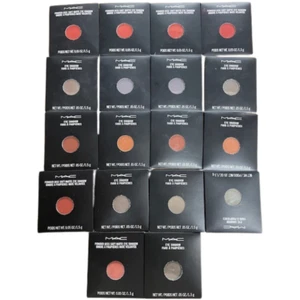 MAC Powder Kiss Soft Matte Eyeshadow Refill 1,5g | Mehrere Farbtöne verfügbar - Bild 1 von 9