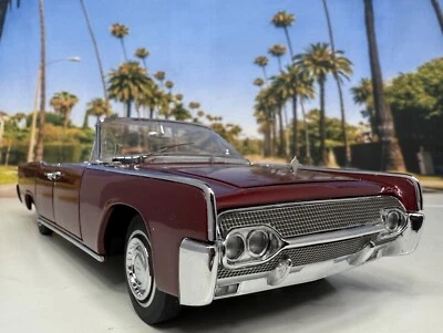 Franklin Mint 1961 Lincoln Continental Convertible Royal Red Poly RARE 1:24 LE - Image 1 of 4