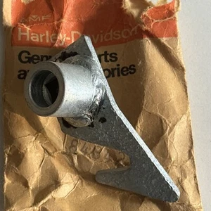 84842-67 HARLEY-DAVIDSON ZINC L1967-1973 SERVI-CAR LATCH LOCK COVER OEM NOS - Picture 1 of 1