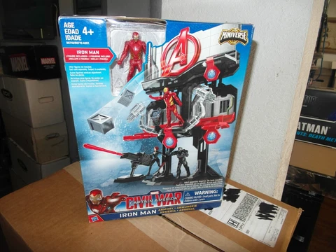 Marvel Iron Man Armory Miniverse Playset Cover
