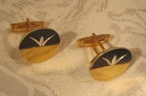 MEN'S VINTAGE CUFF LINKS JEWELRY w/ Gold Tone Finish - Picture 1 of 2