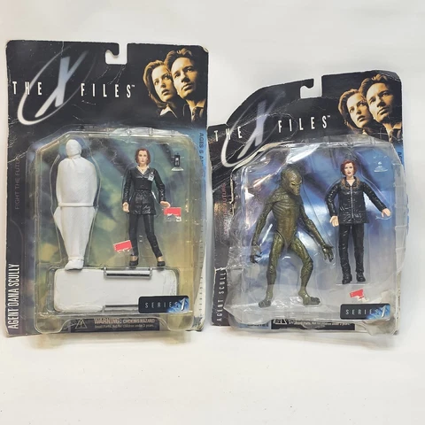 (2) The X-FILES - AGENT SCULLY, ALIEN - 1998 Series 1 Action Figures. LOT OF 2 Cover