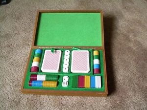 Poker Chip / Dice Set In Attractive Box - Picture 1 of 2