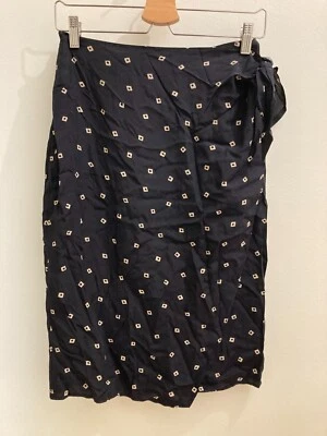 Falda para mujer Brooks Brothers viscosa envolvente blanca azul marino talla 6 Foto 1 de 4