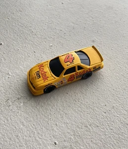 1992 Road Champs | Ernie Irvan #4 Kodak Film 1:64 Diecast Car | Loose - Picture 1 of 10