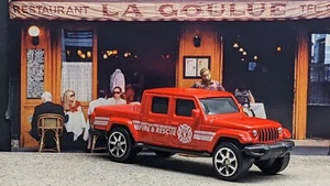 '22 MAISTO JEEP GLADIATOR FIRE DEPT. LOOSE 1:64 SCALE USA STOCK!!! - Picture 1 of 7