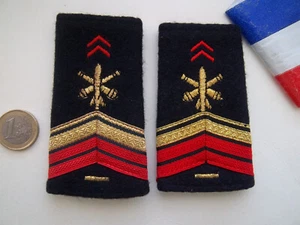 lot fourreaux épaulettes artillerie brigadier chef ADL 5 ans d'ancienté - Picture 1 of 2