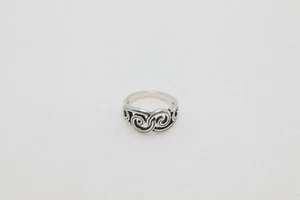 James Avery Retired Gentle Waves Sterling Silver Ring Size 5.5 Pre Owned - Picture 1 of 8