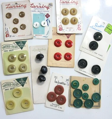 VINTAGE BUTTONS ON ORIGINAL CARDS - MIXED COLORS & MATERIALS GLASS LEATHER SHELL - Image 1 of 4